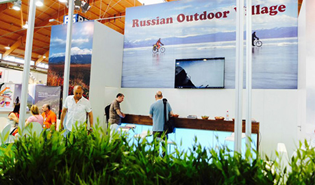 Russian_outdoor_village_3.jpg
