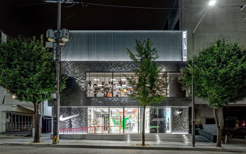 Фасад магазина Nike Style в Сеуле, Южная Корея