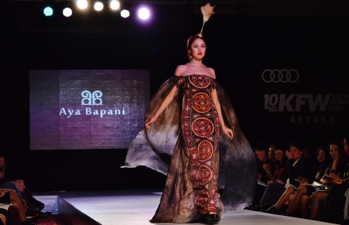 kazakhstan_fashion_week1.jpg
