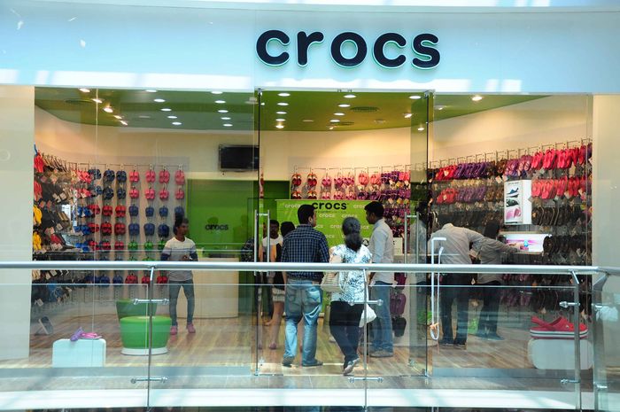 crocs-store-india.jpg