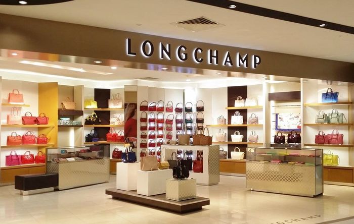 Longchamp-store.jpg
